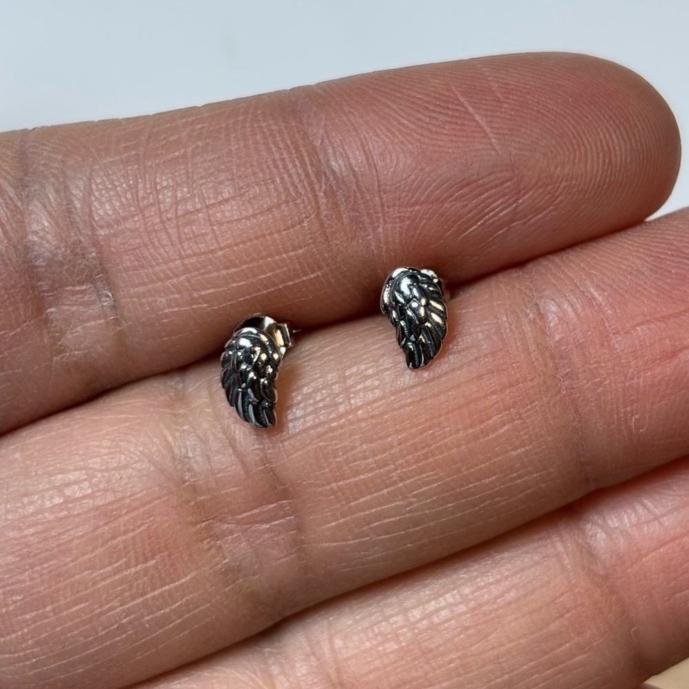 .925 Sterling Silver Petite Wings Women’s Stud Earrings, Small Wings, Angel Wing